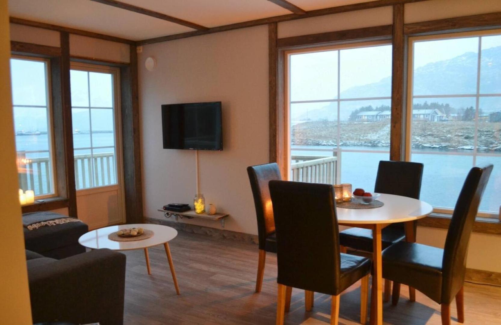 Fredvang Seahouse, Apartment B Екстер'єр фото
