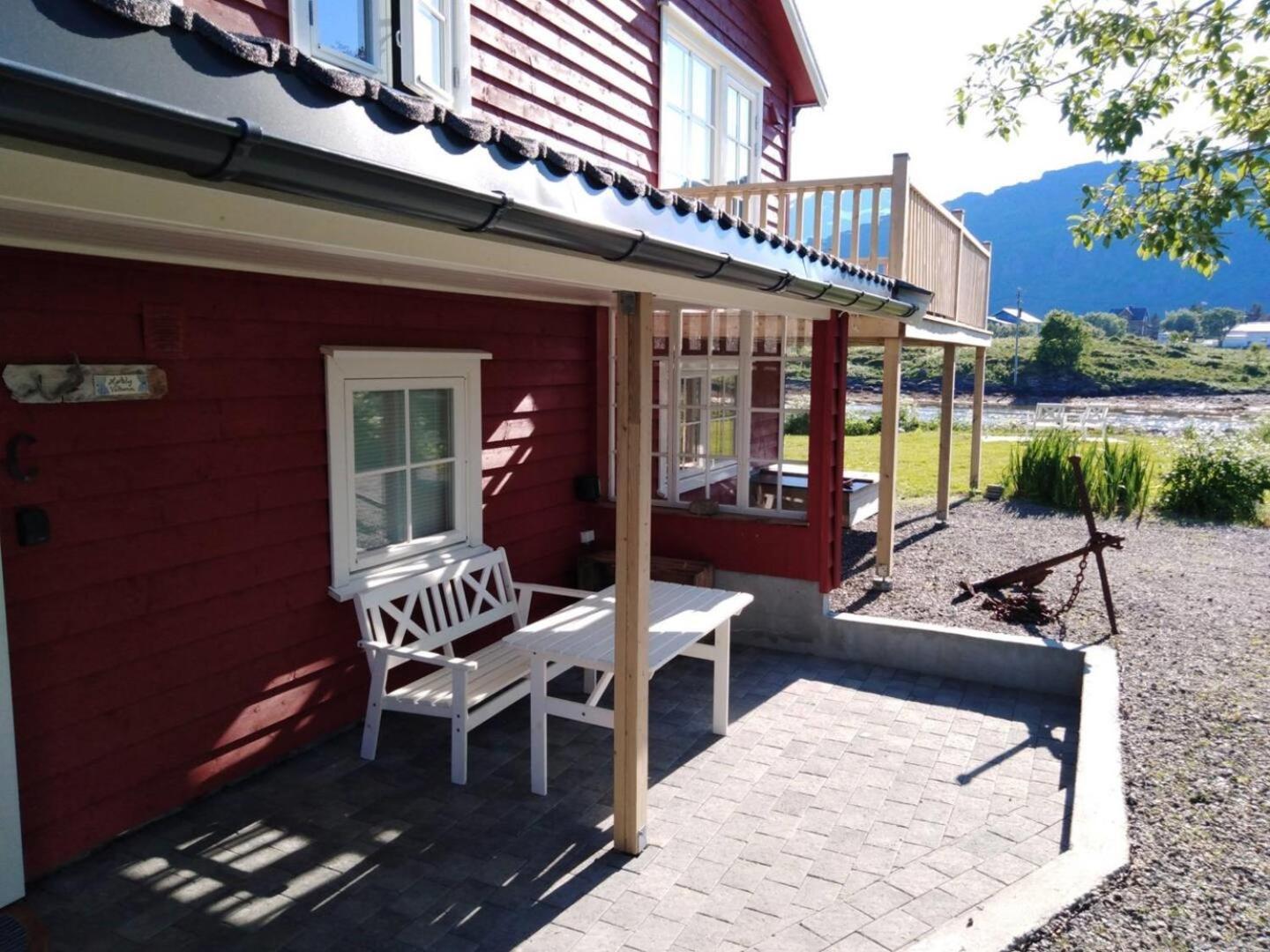 Fredvang Seahouse, Apartment B Екстер'єр фото